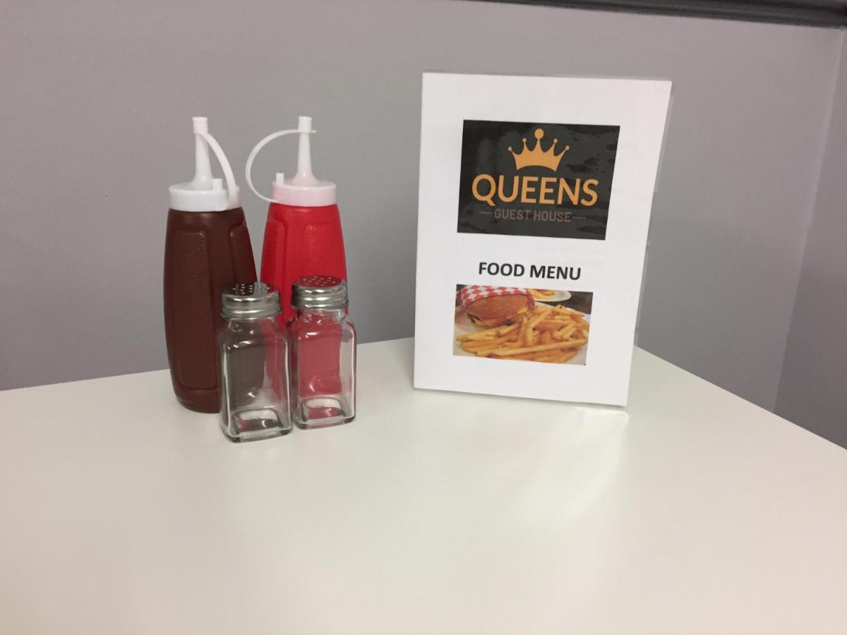 Queens Guesthouse Манчестер Экстерьер фото