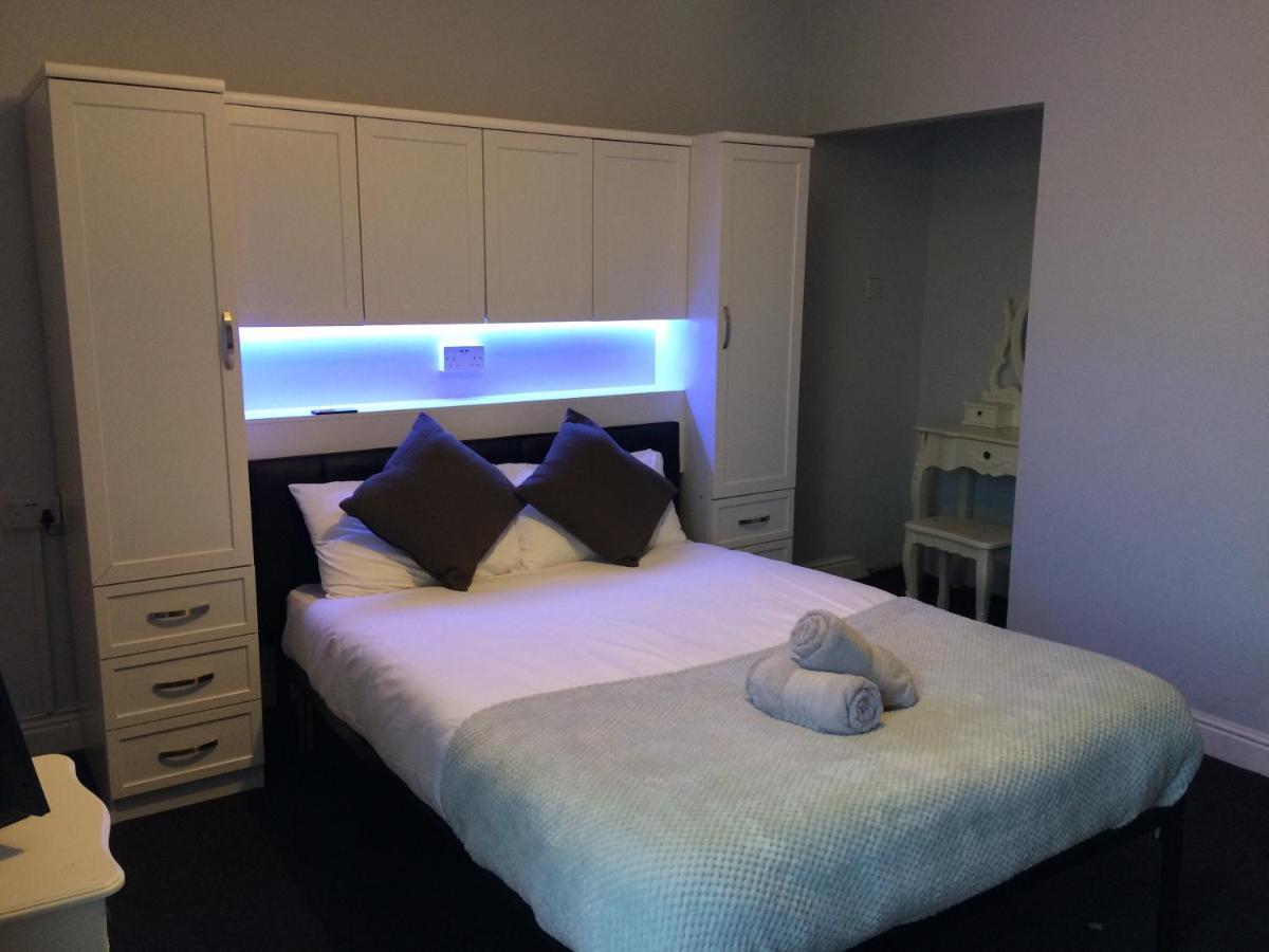 Queens Guesthouse Манчестер Экстерьер фото