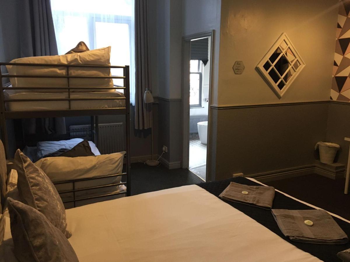 Queens Guesthouse Манчестер Экстерьер фото